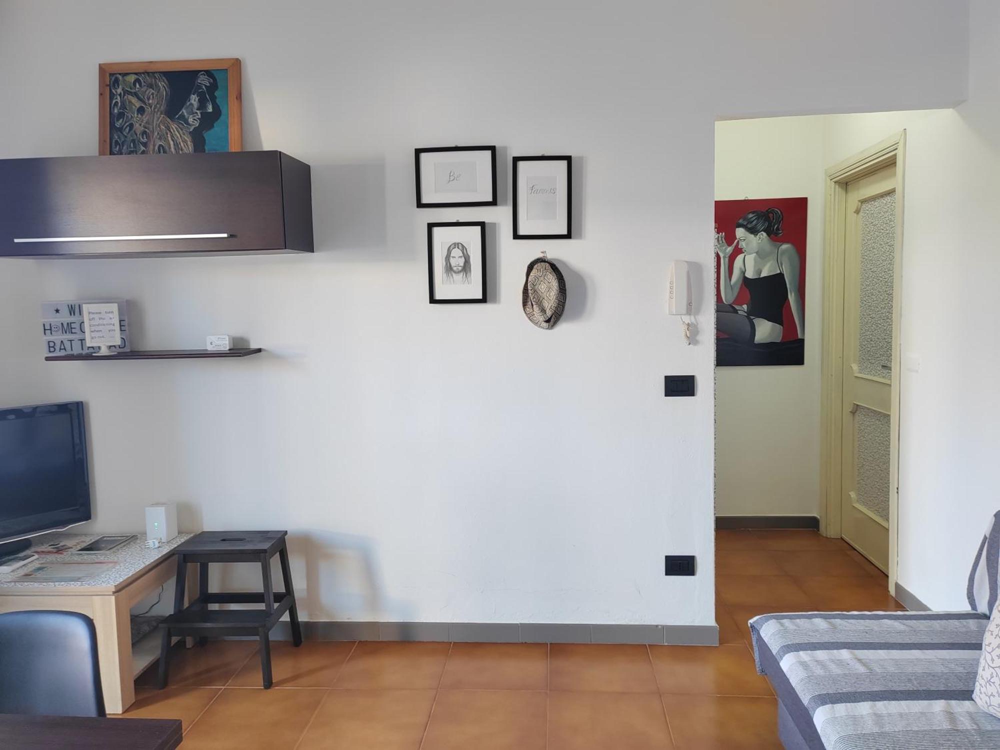 Home Of Fame - Home Gallery With Fully Equipped Kitchen, Separate Entrance, Free Parking Ольбия Экстерьер фото