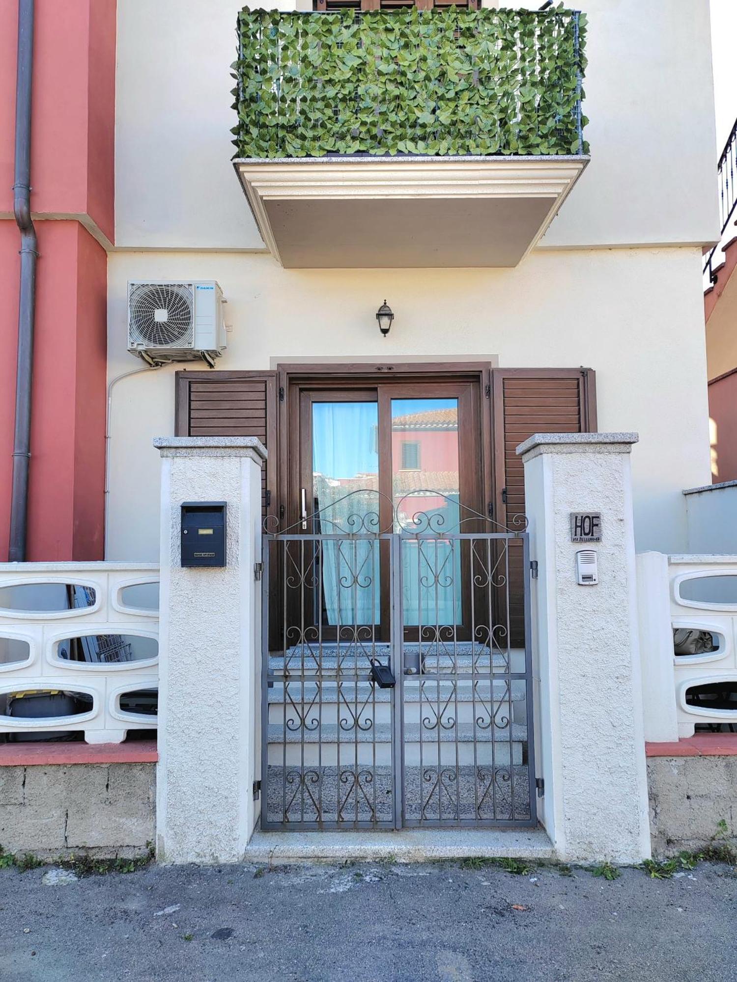 Home Of Fame - Home Gallery With Fully Equipped Kitchen, Separate Entrance, Free Parking Ольбия Экстерьер фото